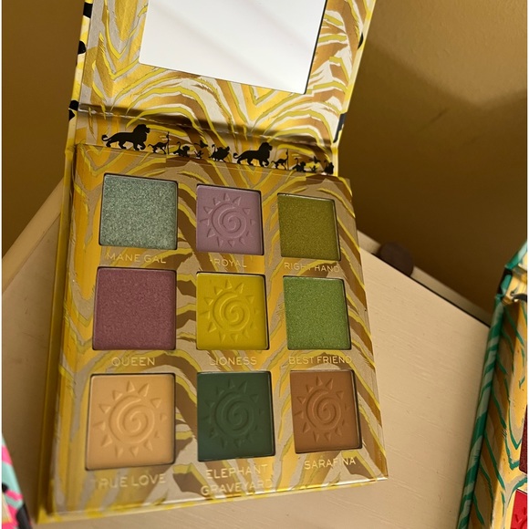 Revolution Lion King - Picture 5 of 9